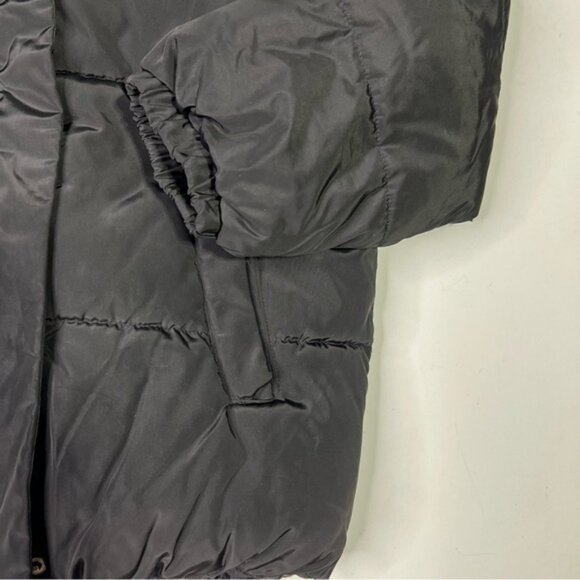 Urban Outfitters Kids Black Puffer Jacket - Picture 4 of 4